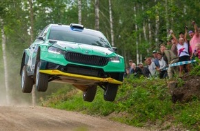 Skoda Auto Deutschland GmbH: Rallye Estland: Andreas Mikkelsen und Sami Pajari fahren im Škoda Fabia RS Rally2 zum WRC2-Doppelsieg