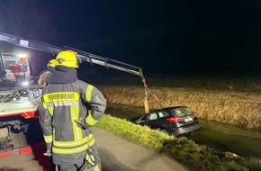 Polizeiinspektion Stade: POL-STD: Unfall in Drochtersen-Assel - 3 Autoinsassen leicht verletzt