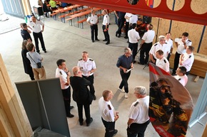 FW Stuttgart: Richtfest an der Interims-Feuerwache 1