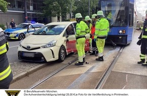 Feuerwehr München: FW-M: Pkw kollidiert mit Straßenbahn (Schwanthalerhöhe)