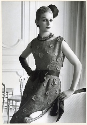 Neue grosse Sonderausstellung im Textilmuseum St.Gallen: „Mise en Scène. Modefotografie von der Belle Epoque bis heute“ ab dem 3. Juli 2026