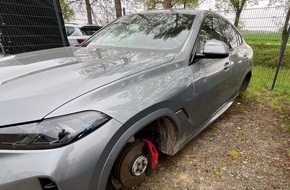 Polizei Minden-L&uuml;bbecke: POL-MI: Diebstahl auf Firmengel&auml;nde - Unbekannte entwenden BMW-Komplettr&auml;der