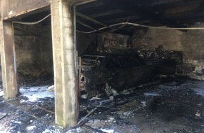 Freiwillige Feuerwehr Lage: FW Lage: Fahrzeugbrand in 3fach Garage - 27.05.2017