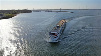 Excellence Crown - neuer Schweizer Hybrid-Flussliner legt ab