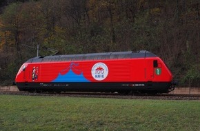 Circus KNIE - Schweizer National-Circus AG: 100 Jahre Circus Knie: SBB und Familie Knie taufen Zirkus-Lokomotiven