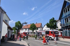 Feuerwehr Pforzheim: FW Pforzheim: Wohnungsbrand in Huchenfeld
