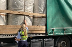 Polizei Münster: POL-MS: Big Packs mit Spanngurt festgezurrt - 23 Tonnen Ladung nahezu ungesichert transportiert