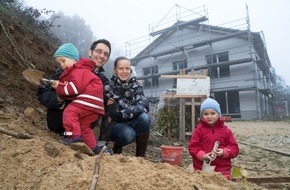 ZDF: "37°"-Reportage im ZDF begleitet junge Familien beim "Wagnis Hausbau"