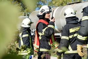 FW-EN: 192 ehrenamtliche Feuerwehrangehörige übten unter realistischen Bedingungen - 70 Einsatzübungen in Münster absolviert