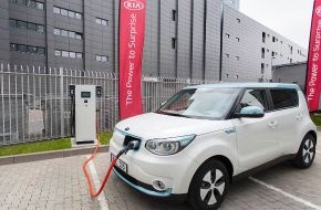 Kia Deutschland GmbH: Schnellladung für Elektroautos: Kia nimmt die europaweit ersten 100-kW-Stationen in Betrieb