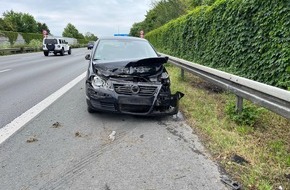 Polizei Bielefeld: POL-BI: Betrunken auf der A2 in die Leitplanke