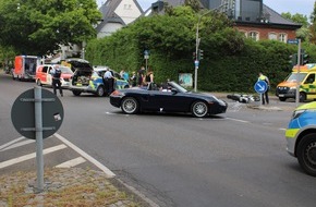 Polizei Aachen: POL-AC: Zwei Verletzte nach Verkehrsunfall