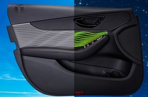 Yanfeng: Yanfeng Automotive Interiors setzt mit neuartiger illuminierter Türverkleidung optische Akzente im Interieur / Neue Erlebnisdimension für den Autokäufer dank innovativer Lichtleitertechnik