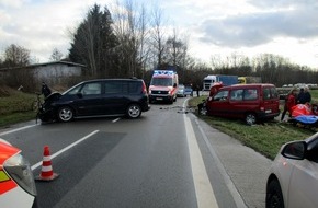 Polizeiinspektion Harburg: POL-WL: Verkehrsunfall mit zwei schwer- und einer leichtverletzten Person ++ Ausgelaufenes Öl ursächlich für Frontalzusammenstoß ++ Einbrüche ++ Zeugenaufruf nach Unfallflucht