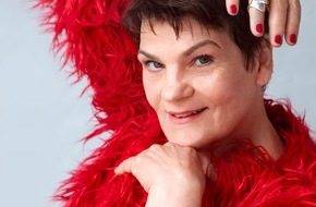 Wort & Bild Verlagsgruppe - Gesundheitsmeldungen: Gayle Tufts: "Selbstrespekt ist sexy" / Im Interview mit dem Gesundheitsmagazin "Apotheken Umschau" kritisiert die Entertainerin den Wunsch nach ewiger Jugend und Schönheit
