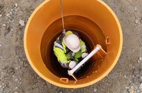 REHAU Industries SE & Co. KG: Komplexe Schachtsanierung im Gewerbegebiet Rossendorf bei Dresden