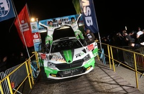 Skoda Auto Deutschland GmbH: Perfektes Saisonfinale: SKODA AUTO Deutschland Pilot Kreim siegt erneut bei Deutschlands wichtigster Schotter-Rallye (FOTO)