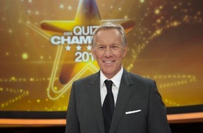 ZDF: Wer wird "Der Quiz-Champion"? / Johannes B. Kerner präsentiert den Wissens-Wettkampf in zwei großen Shows (FOTO)