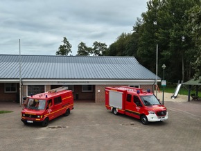 FW-ROW: Feierliche Übergabe des neuen Feuerwehrgerätehauses und Tragkraftspritzenfahrzeugs der Ortsfeuerwehr Ostendorf