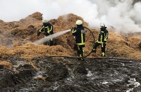 Feuerwehr Bochum: FW-BO: Erneuter Brand von Strohballen