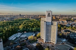 TÜV Rheinland AG: Weltweit erfolgreich: TÜV Rheinland wächst zweistellig und festigt Marktposition / Umsatz und Betriebsergebnis steigen / Mehr Mitarbeitende / Investitionen in Übernahmen, Zukunftslabore und KI
