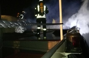 Feuerwehr und Rettungsdienst Bonn: FW-BN: Brand auf Tankschiff - Einsatz für das Bonner Feuerlöschboot