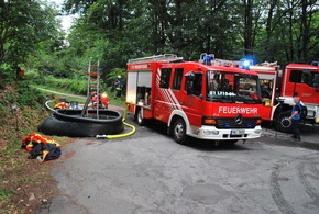 FW-MK: Feuerwehr Iserlohn unterstützt bei Waldbrand in Altena