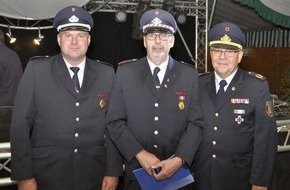 Freiwillige Feuerwehr Bedburg-Hau: FW-KLE: Jürgen Evers: Gründer der Jugendfeuerwehr Bedburg-Hau / "Der Mann mit Ausdauer und Überzeugungskraft"