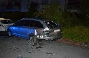 Kreispolizeibehörde Herford: POL-HF: Verletzte Frau bei Auffahrunfall - Drei Autos ineinander geschoben