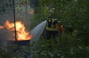 Kreisfeuerwehrverband Lüchow-Dannenberg e.V.: FW Lüchow-Dannenberg: Landkreisübergreifende Ausbildung der Waldbrand-Einheit GFFF-V hat begonnen. +++ Waldbrand-Spezialisten aus den Landkreisen Lüneburg und Lüchow-Dannenberg starten gemeinsame ...