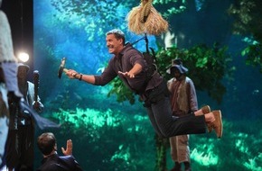 SAT.1: Spiel, Spaß und eine Bratpfanne: "Die große Disney Quizshow" mit Bernhard Hoëcker, Mirja Boes und Ralf Möller am Freitag in SAT.1 (mit Bild)