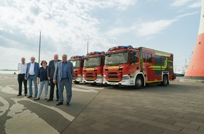 Feuerwehr Bremerhaven: FW Bremerhaven: Die Feuerwehr Bremerhaven hat drei neue Hilfeleistungs-Löschgruppenfahrzeuge bekommen