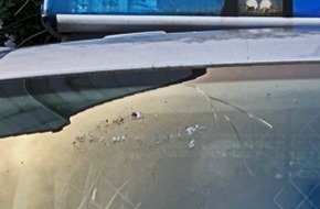 Polizei Mettmann: POL-ME: Mutwillige Sachbeschädigung an polizeilichem Streifenwagen - Velbert - 2202016
