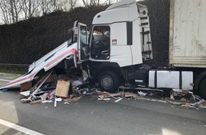 Feuerwehr Bremerhaven: FW Bremerhaven: Die Feuerwehr Bremerhaven rückte am Freitag, den 11.04.2025 in kürzester Zeit zu vier Einsätzen aus.