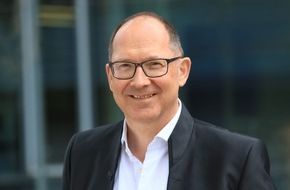 Albert-Ludwigs-Universit&auml;t Freiburg: Roland Zengerle erh&auml;lt UNIPRENEURS-Preis f&uuml;r erfolgreichen Technologietransfer
