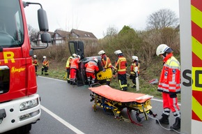 FW-RD: Verkehrsunfall K76 Höhe Schacht-Audorf - Fahrerin wurde verletzt.