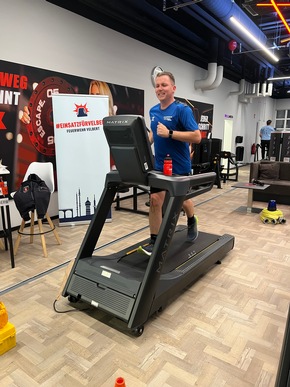 FW-Velbert: Erfolgreicher 24-Stunden-Spendenlauf zugunsten der Mary-Ward-Stiftung