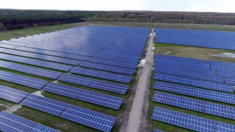 Trianel GmbH: Trianel bündelt Solar- und Windparks mit  eigenem Umspannwerk // PV-Ausschreibungsprojekte gehen in Brandenburg ans Netz