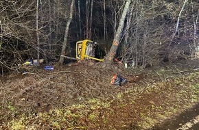 Freiwillige Feuerwehr Breckerfeld: FW-EN: Verkehrsunfall auf der Glörstraße