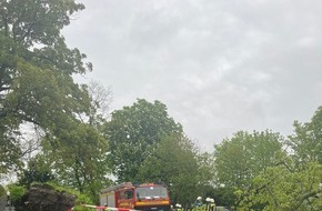 Feuerwehr Hattingen: FW-EN: Wetterlage sorgt für zahlreiche Einsätze bei der Hattinger Feuerwehr