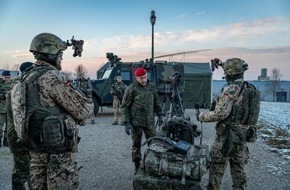 Presse- und Informationszentrum Cyber- und Informationsraum (CIR): Antrittsbesuch von Generalinspekteur Breuer bei der Cybertruppe der Bundeswehr