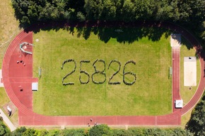 25826 - Schüler machen St. Peter-Ordings Postleitzahl sichtbar