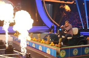ProSieben: Führerscheinprüfung für Joko Winterscheidt (33): Golfcart-Fahren will schließlich gelernt sein (BILD)