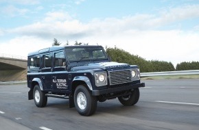 JAGUAR Land Rover Schweiz AG: Land Rover dévoile le nouveau Defender électrique experimental au Salon de l'Automobil de Genève