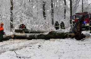 Freiwillige Feuerwehr Breckerfeld: FW-EN: Schneebedingte Einsätze für die Feuerwehr Breckerfeld