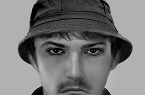 Polizei Düsseldorf: POL-D: Düsseldorf-Stadtmitte - Überfall in einem Telefon-Laden - Täter fesselte Angestellten und entkam mit Handys und Prepaid-Karten im Gesamtwert von über 10.000 Euro - Polizei fahndet mit Phantombild