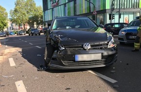 Polizeipräsidium Westpfalz: POL-PPWP: Alkoholisierter Fahrer verursacht drei Unfälle in Folge