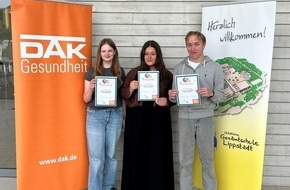 DAK-Gesundheit: Sch&uuml;lerteam aus Lippstadt gewinnt Sonderpreis bei Bundeswettbewerb &bdquo;bunt statt blau&ldquo;