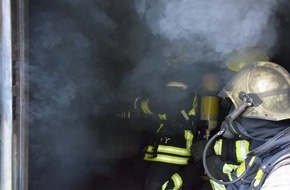 Feuerwehr Oberhausen: FW-OB: Wohnungsbrand im 11. OG