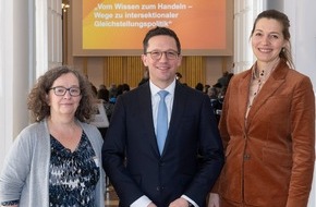 Universit&auml;t Osnabr&uuml;ck: 4. Dialoginitiative an der Universit&auml;t Osnabr&uuml;ck: Neue Impulse f&uuml;r intersektionale Gleichstellung an Hochschulen